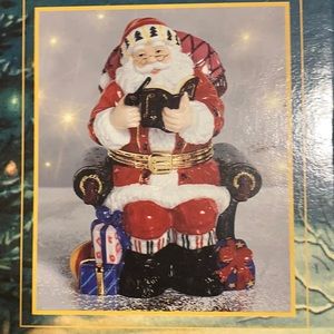 CHRISTMAS Holiday Santa Trinket/Jewelry Box